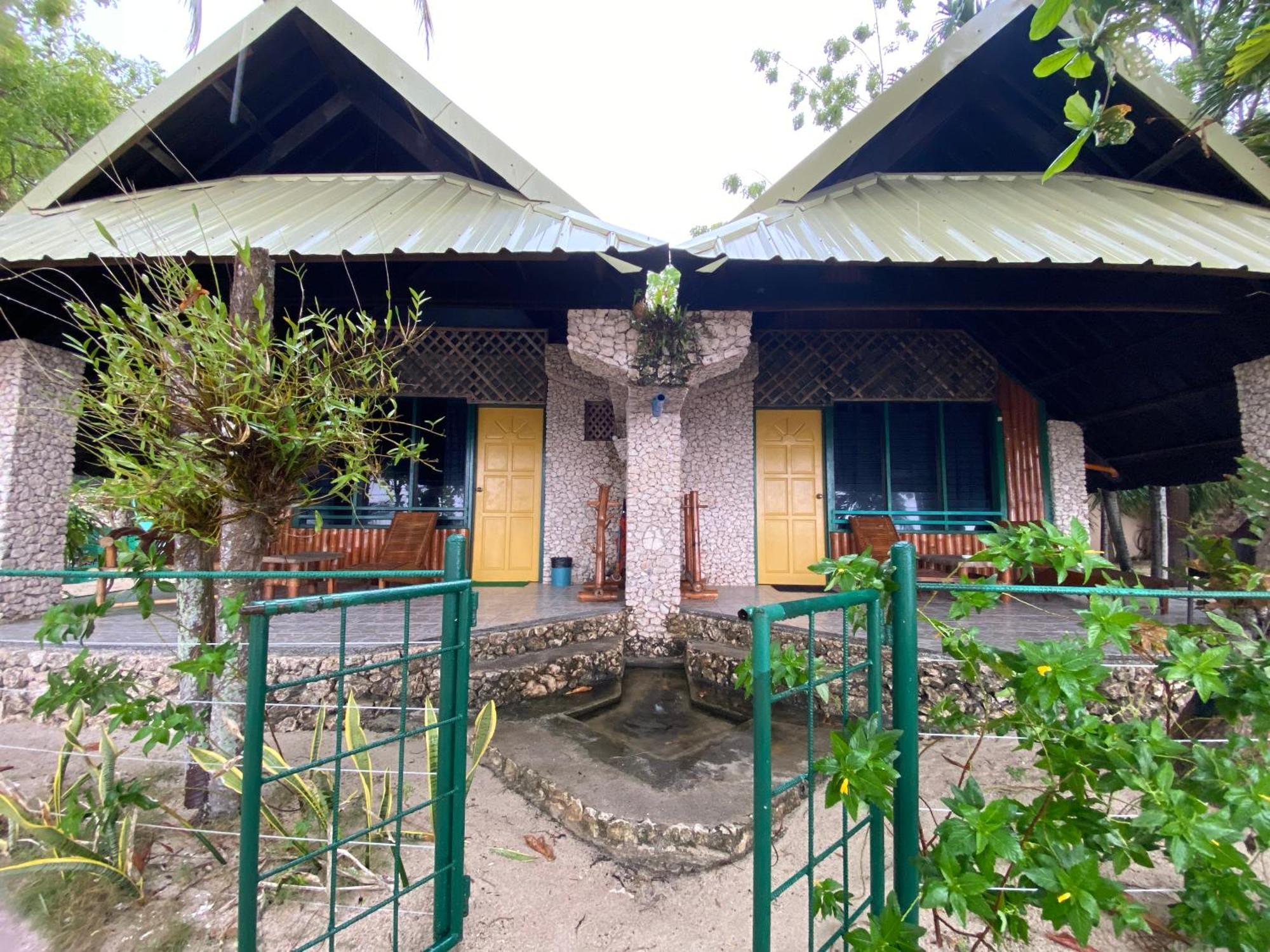 Ravenala Beach Bungalows Moalboal Exteriér fotografie